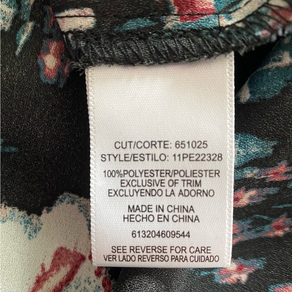 Bundle(2)Blouses - Picture 6 of 12